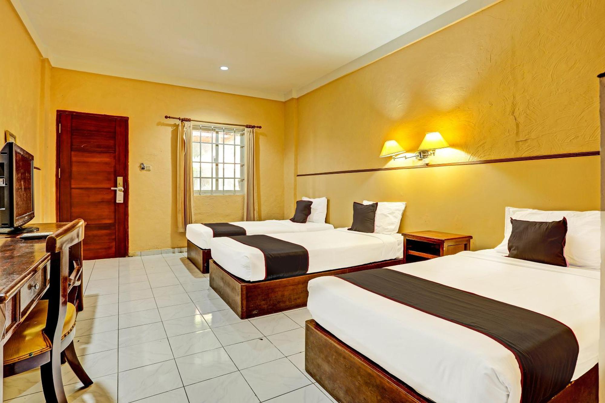 Collection O 91081 New Arena Hotel Kuta Lombok Extérieur photo