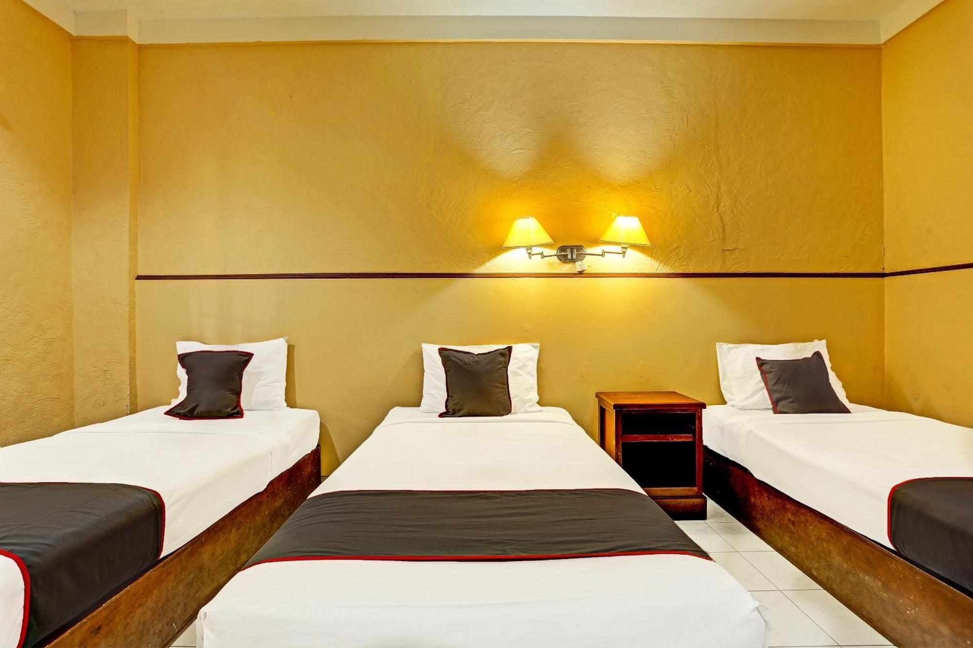 Collection O 91081 New Arena Hotel Kuta Lombok Extérieur photo