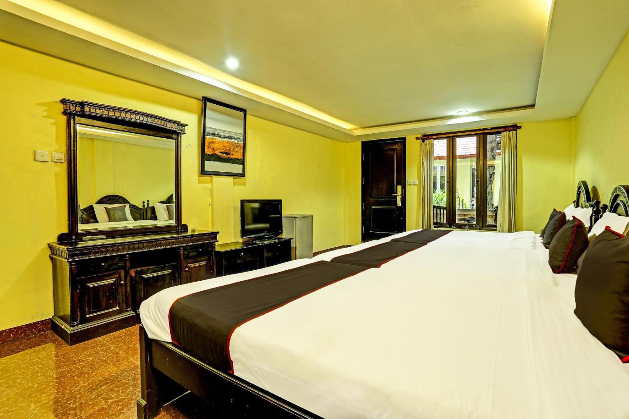 Collection O 91081 New Arena Hotel Kuta Lombok Extérieur photo